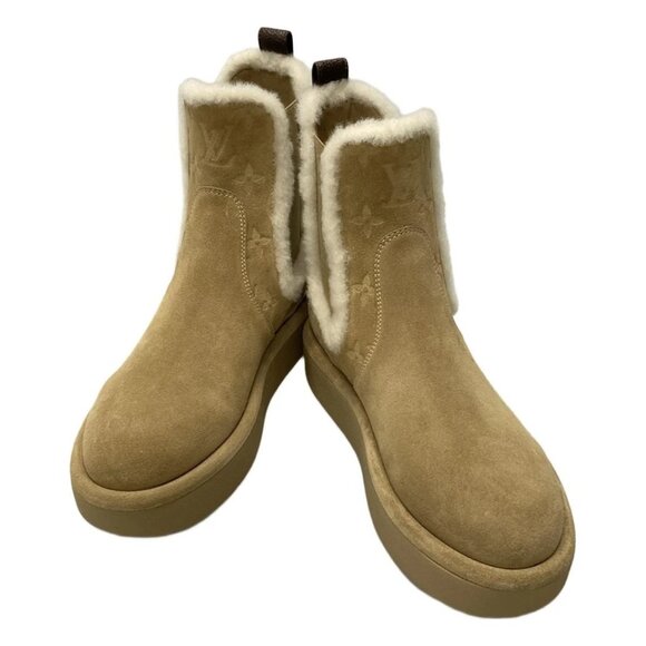 LOUIS VUITTON Aspen Chelsea Boots Beige - Women's Boots 784-021925 - Picture 2 of 10